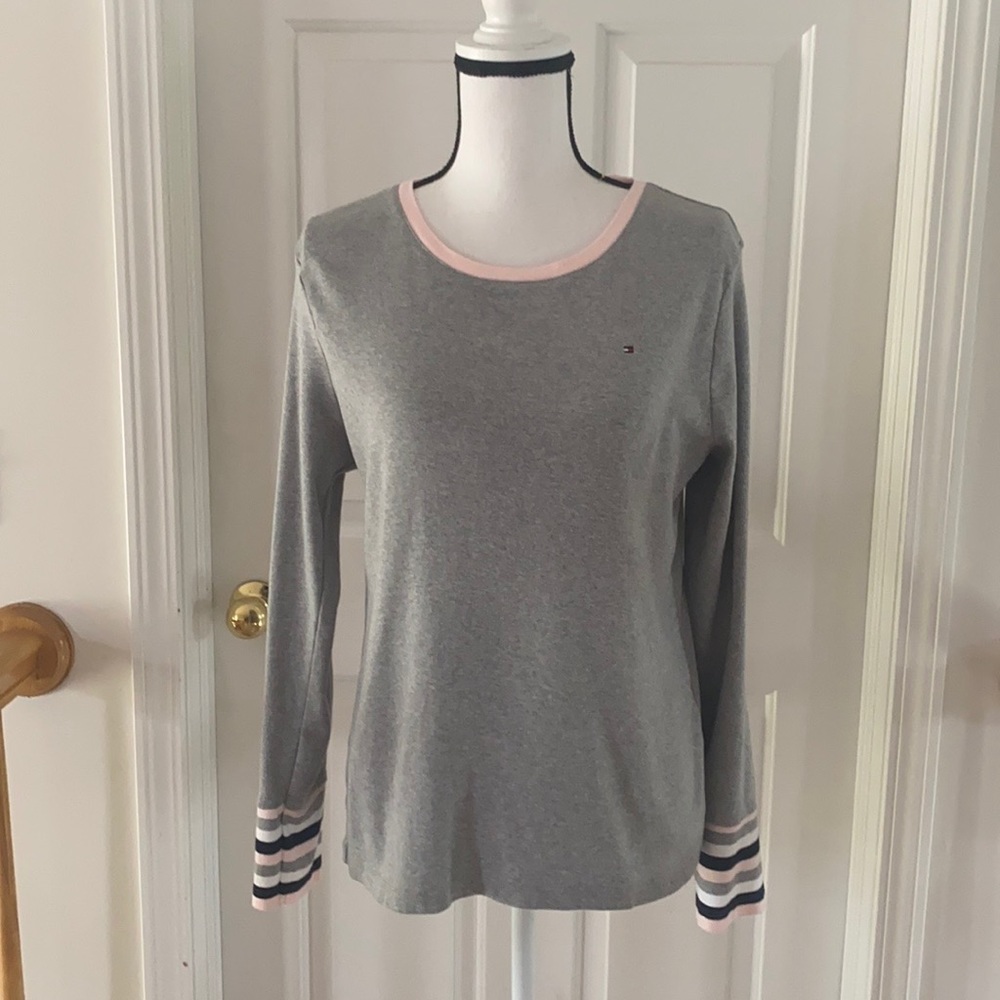 13:09 Tommy Hilfiger Cotton Stripe Cuff top